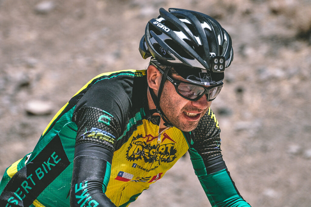 Cristian Muñoz en Across Andes